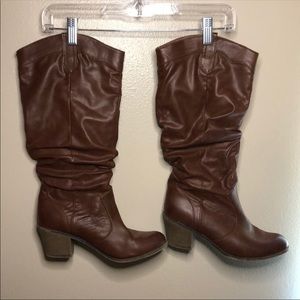 Brown boots